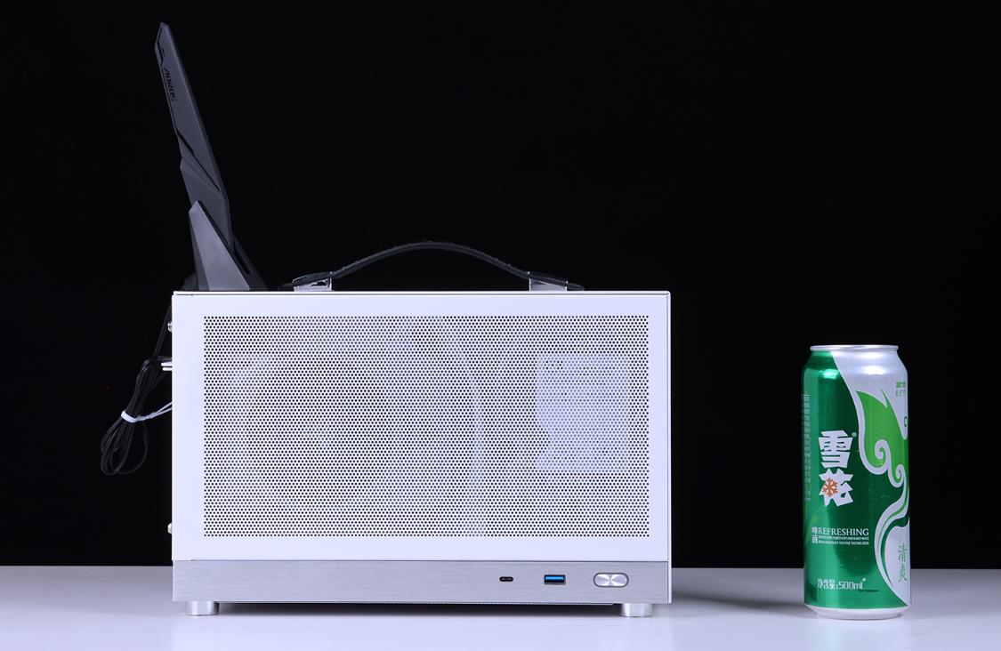 5000元itx主机加便携显示器,能吊打万元笔记本的itx主机