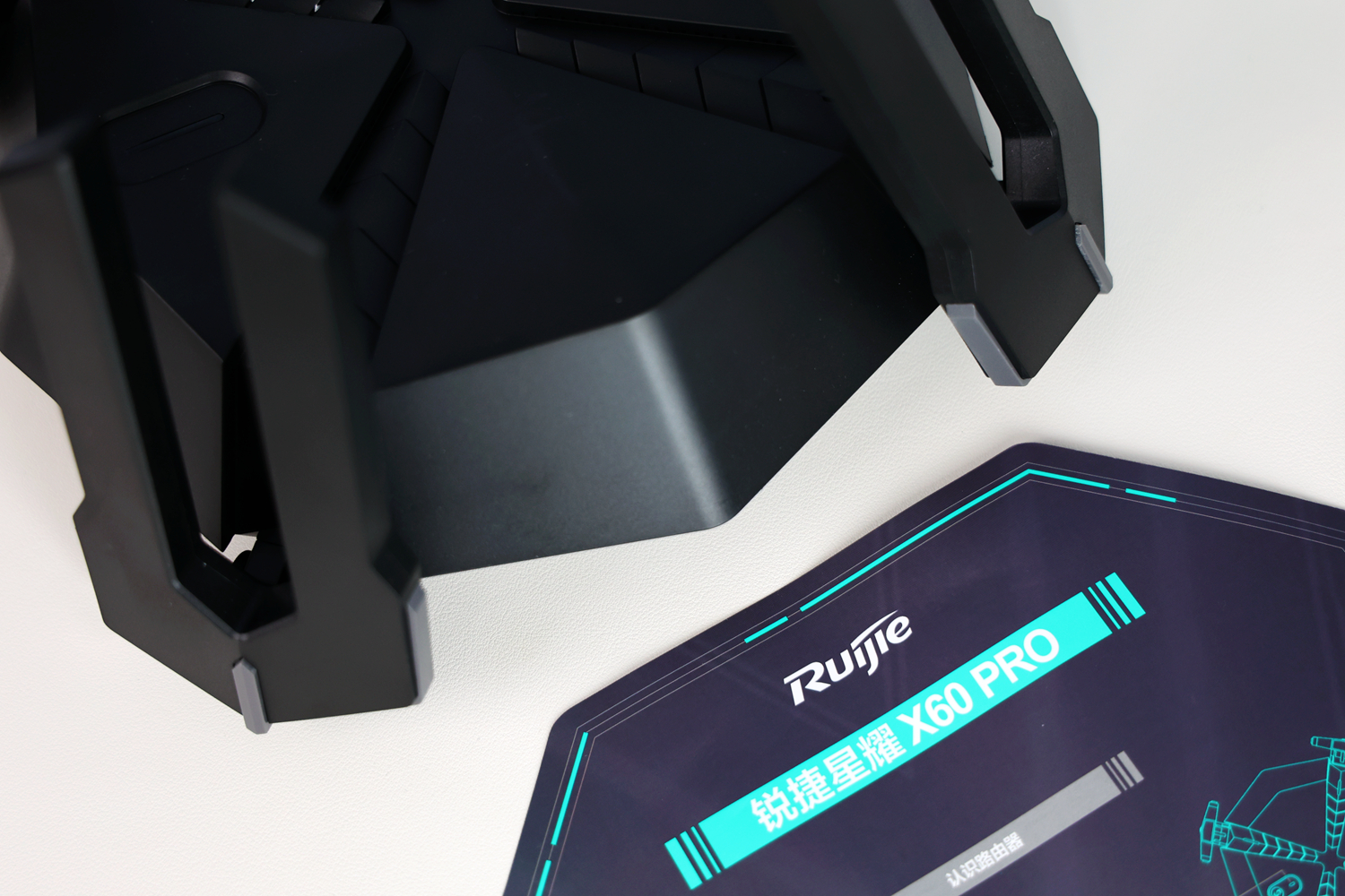 锐捷天蝎和华为路由器哪个好,锐捷天蝎三频路由器参数