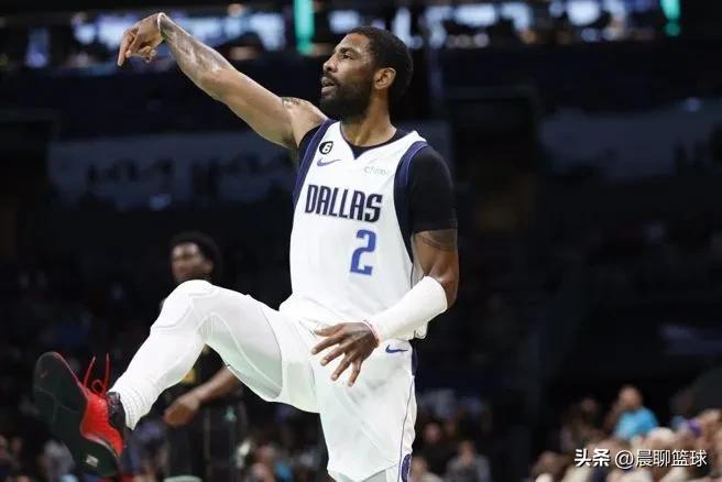 3换2湖人压哨交易,3换1鹈鹕报价唐斯筹码诚意满满