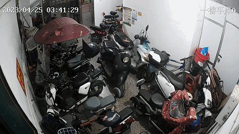 电动自行车电池爆燃,电动车起火三分钟可达多少度