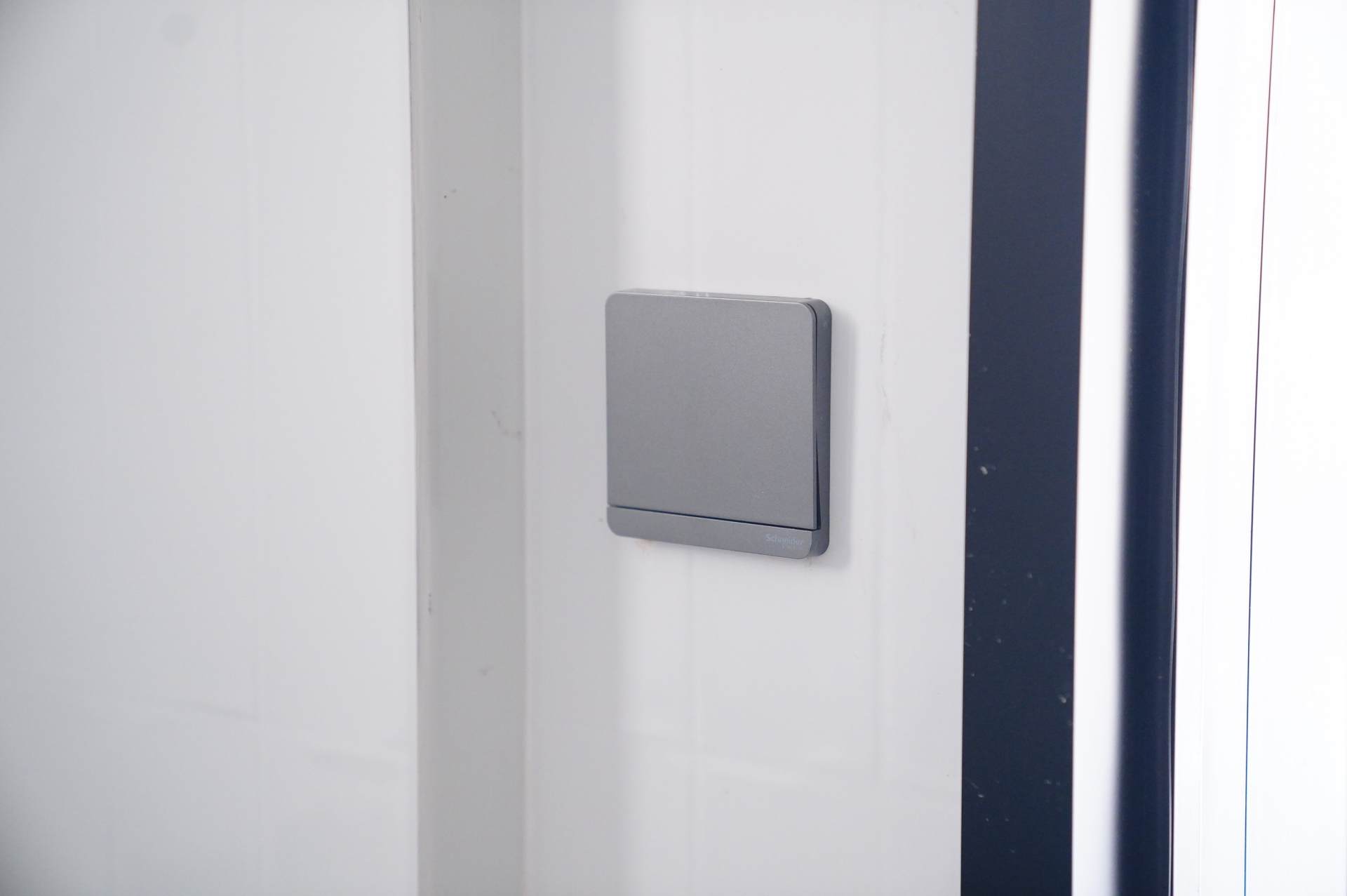 多层插座拆卸,开关插座拆解方法