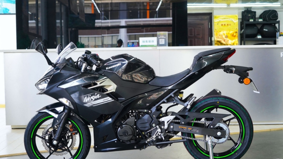 川崎ninja400车型有哪些,川崎ninja400属于什么车型