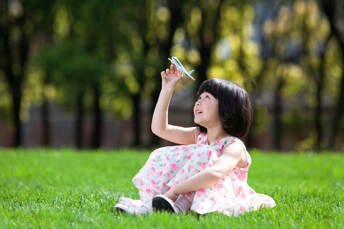 我要给女儿报早教班，婆婆却让先给她的狗狗做手术，太气人了
