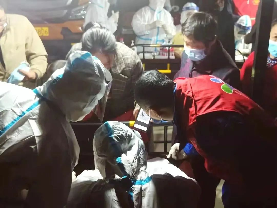 团圆抗疫战场,团聚青年同战疫