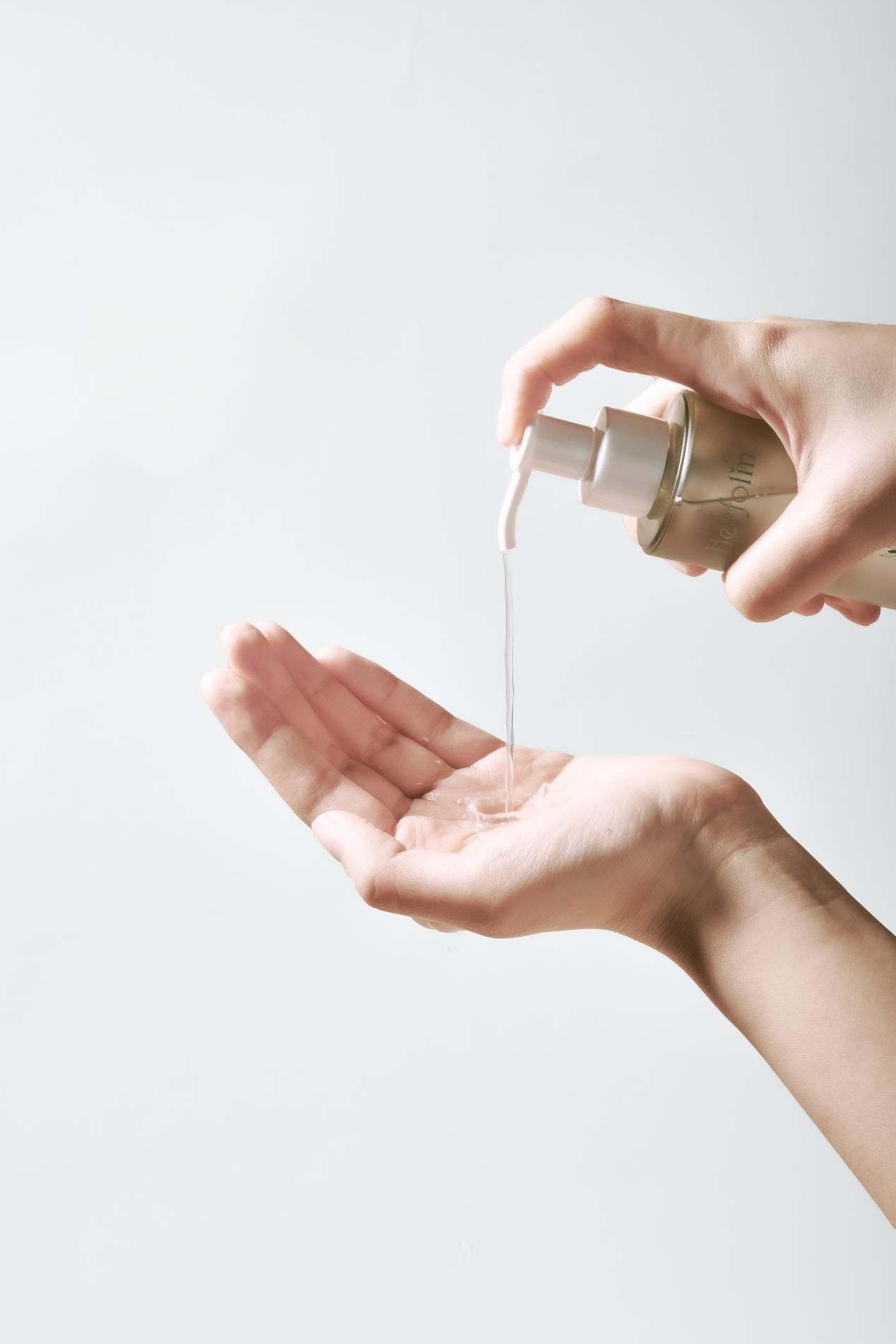 功能性护肤成新风向，herfolin推出植物萃取护肤精华