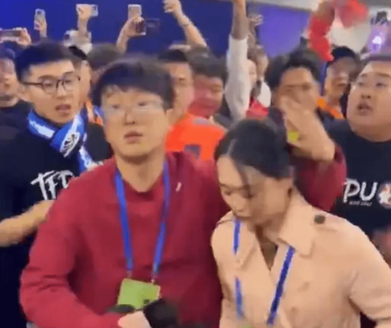 崔康熙2胜1平得7分幕后故事？蒿俊闵接班人浮现？郝伟案内幕曝光