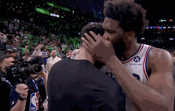 76人不敌绿军恩比德赛后发言,76人被淘汰哈登赛后采访泪目