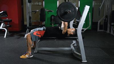 左右胸肌不一样大怎么练,胸肌左右不对称教你一招直接改善