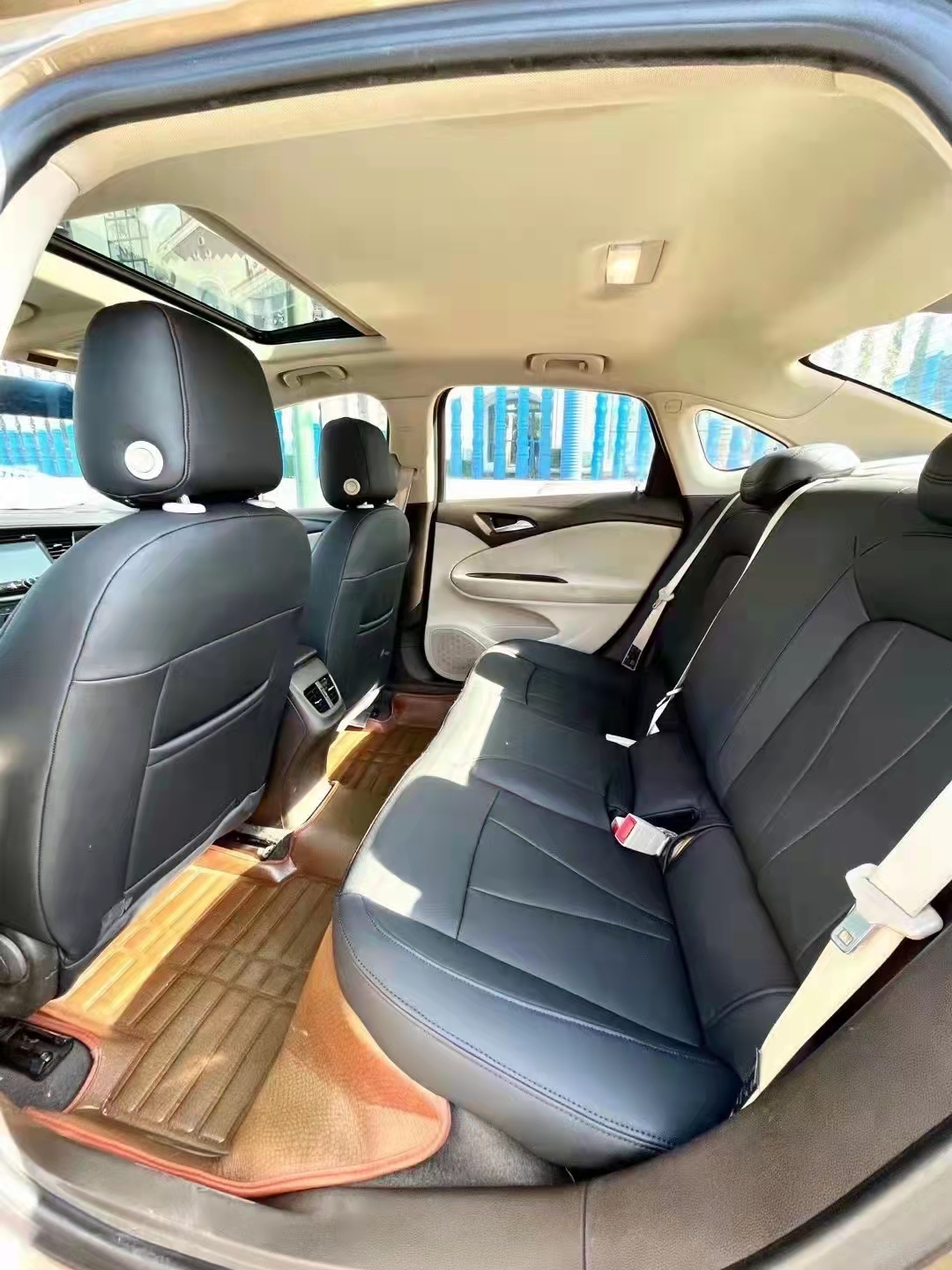 别克威朗换车座椅皮,别克威朗如何换车空调滤芯