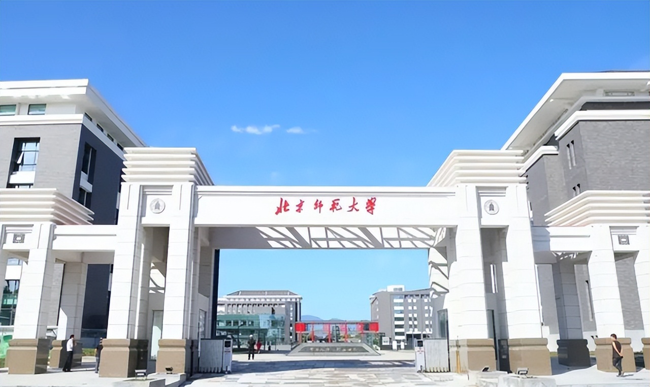 教授董藩被多个平台禁言,董藩教授争议言论