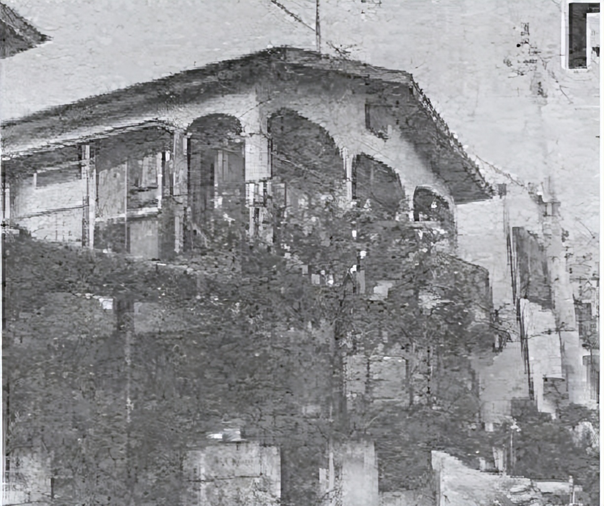 囚禁折磨41天后，17岁女高中生被封入水泥罐里，89年开启震动日本