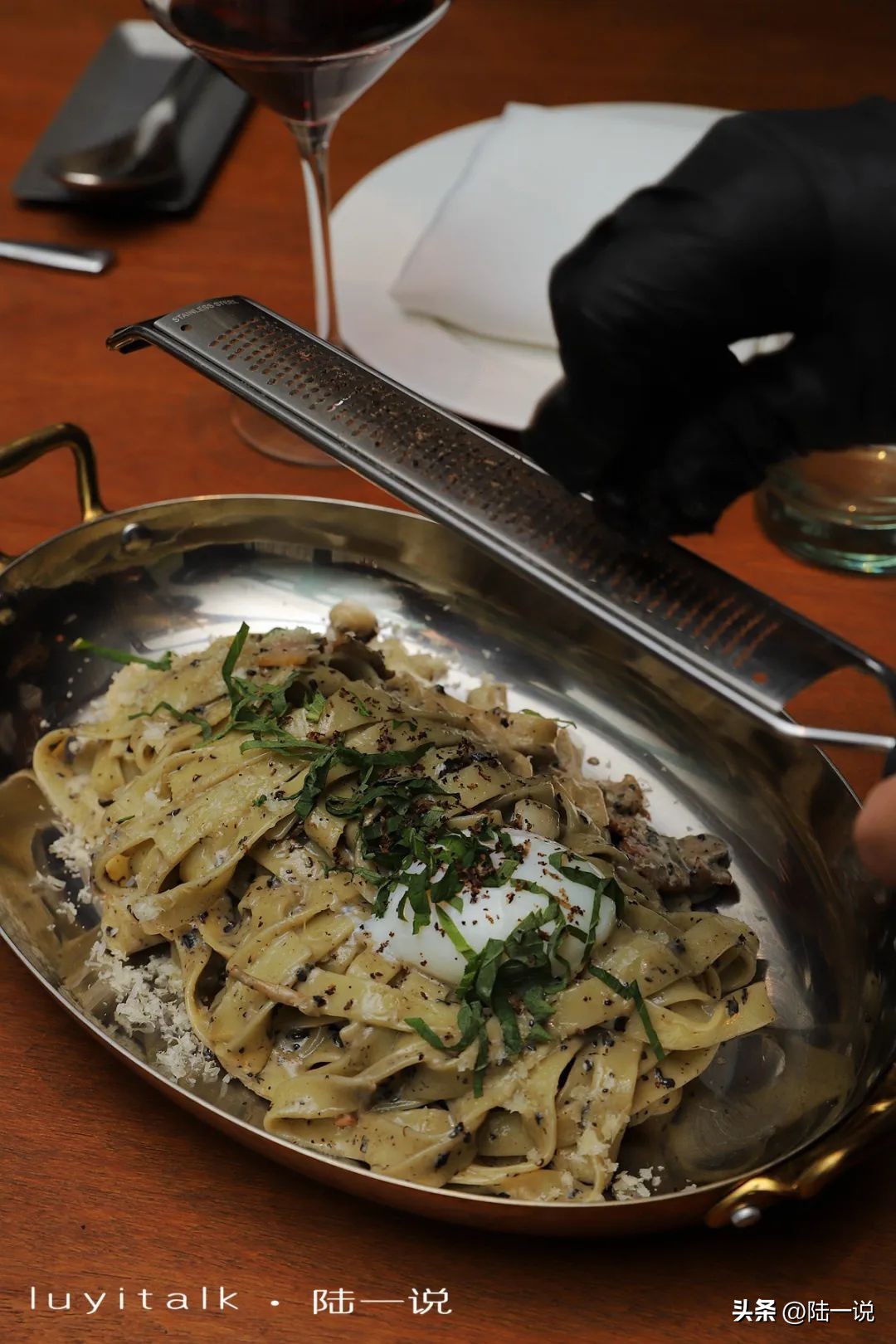 花3500元到牛排馆刷菜单,澳洲、美洲、欧洲,龙虾,蛏王,和牛