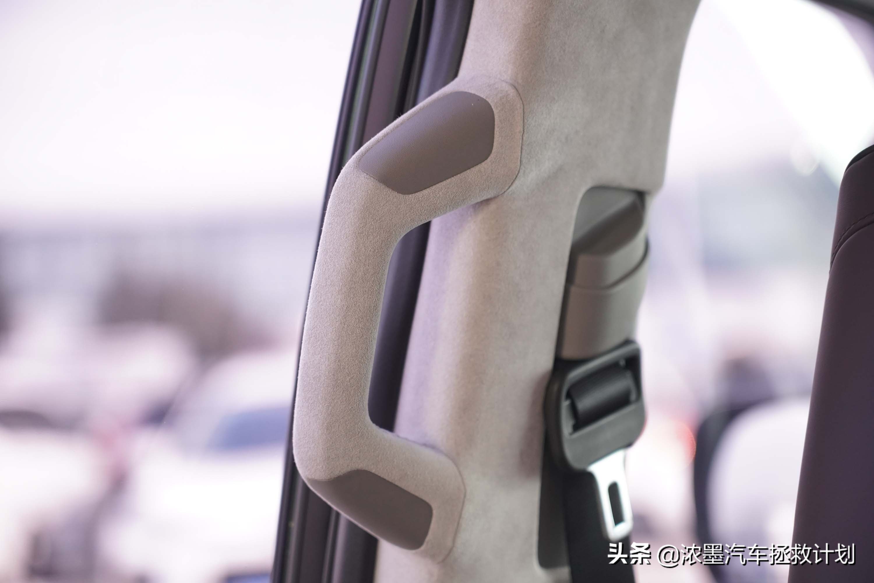 硬汉焕颜丰田普拉多续写越野传奇,修复翻新09年的丰田普拉多