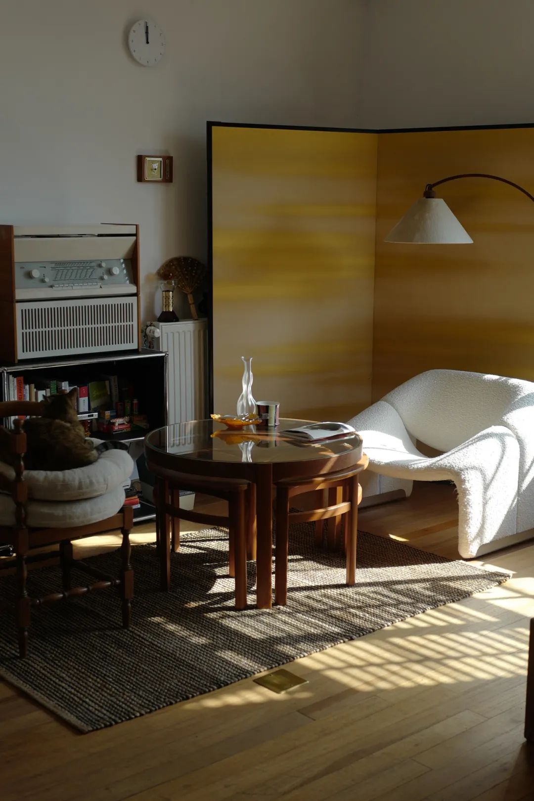 探访100个年轻人的家,居家办公如何克服父母的干扰