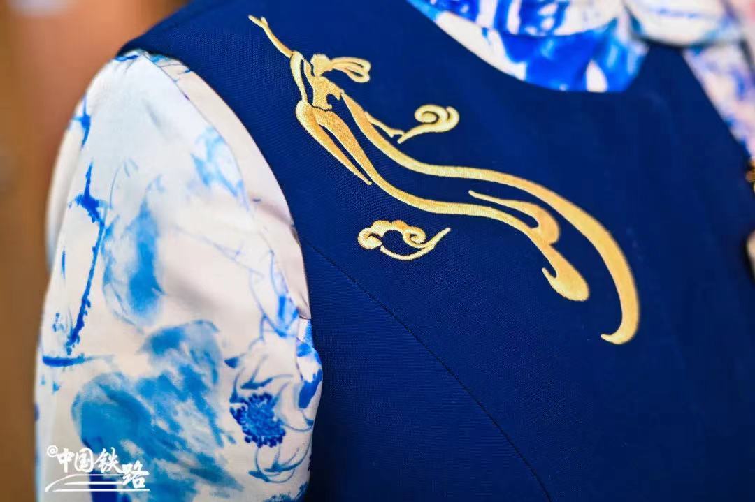 兰州铁路局高铁夏季制服,广州高铁乘务员制服