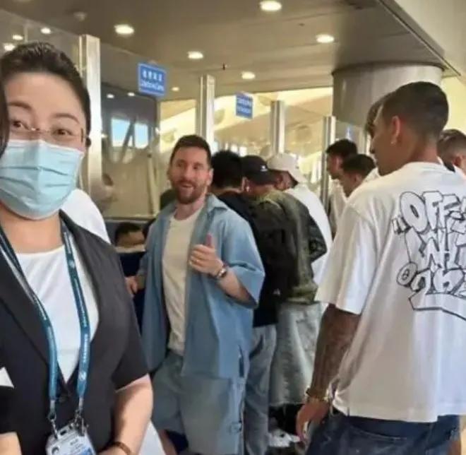 世界足球先生梅西到场了吗,世界球王梅西简介