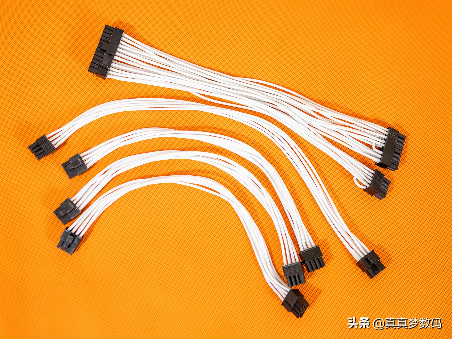 时隔三年再装机：攒了一台12代i7小钢炮主机，等显卡降价