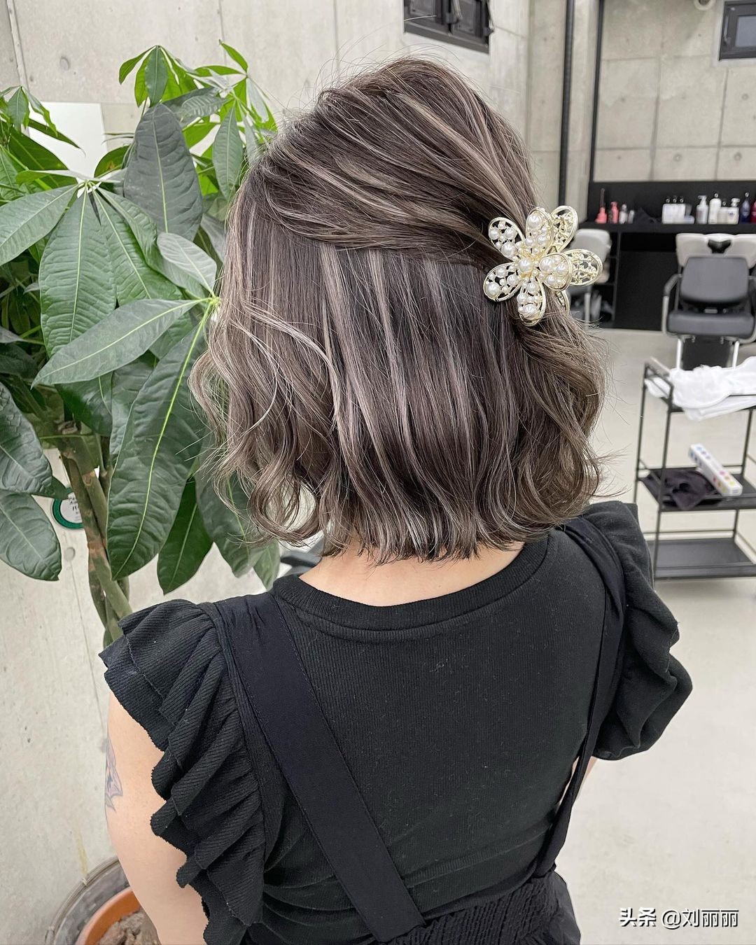 50-60岁国字脸女性适合中短的发型,短发型40-50岁女性洋气发型