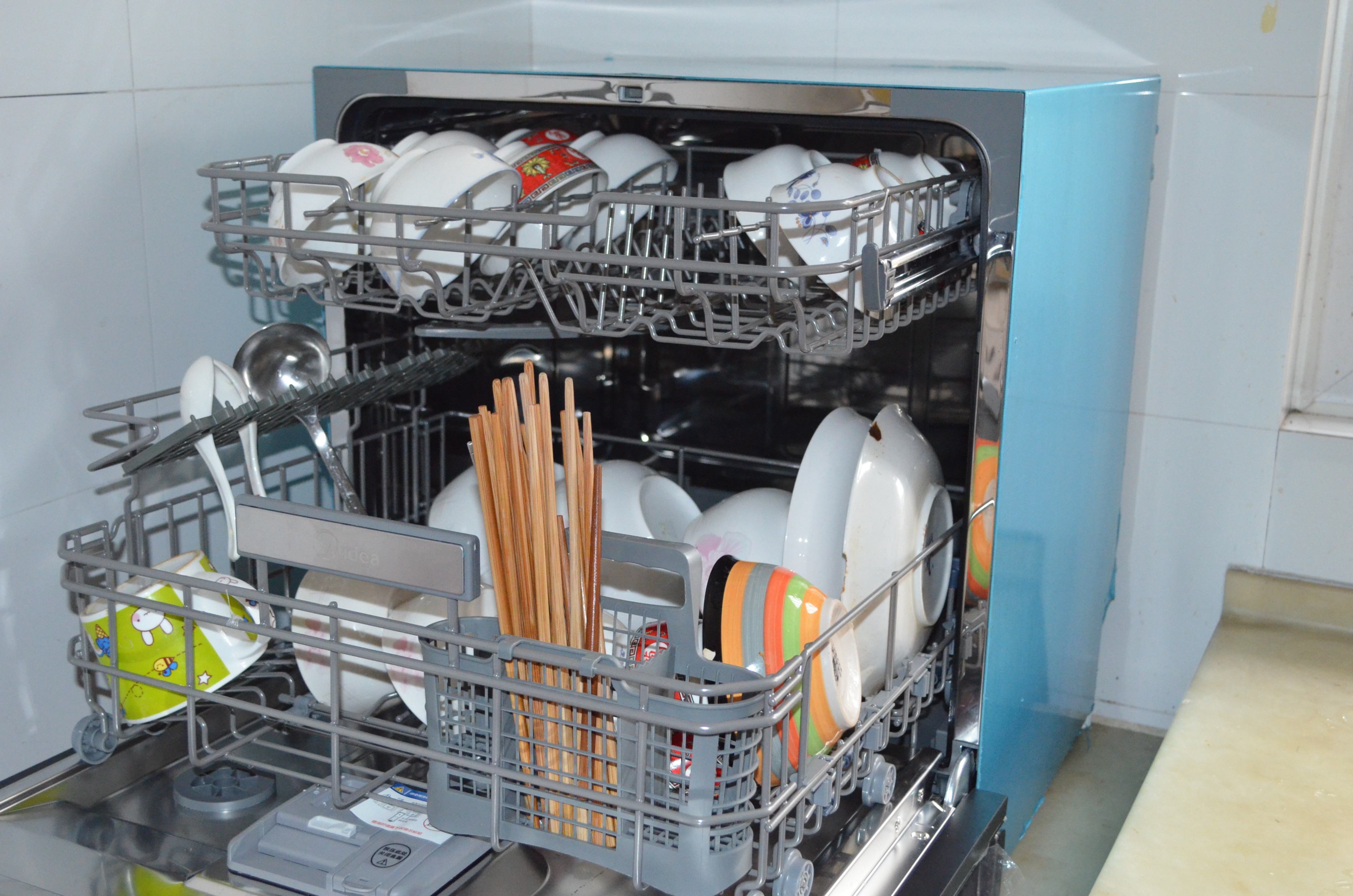 洗碗机到底买大好还是买小好,洗碗机到底好不好用真实测评