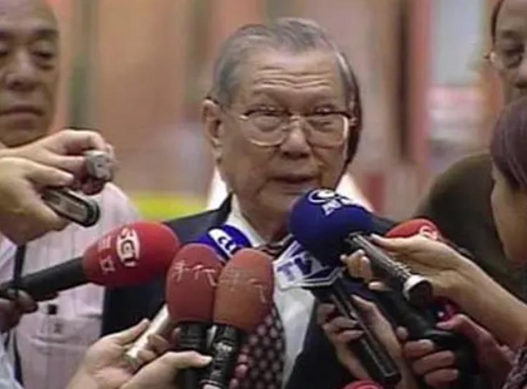 马英九父亲马鹤凌：毛主席的同乡，杨开慧的校友，遗愿是反对*独台**