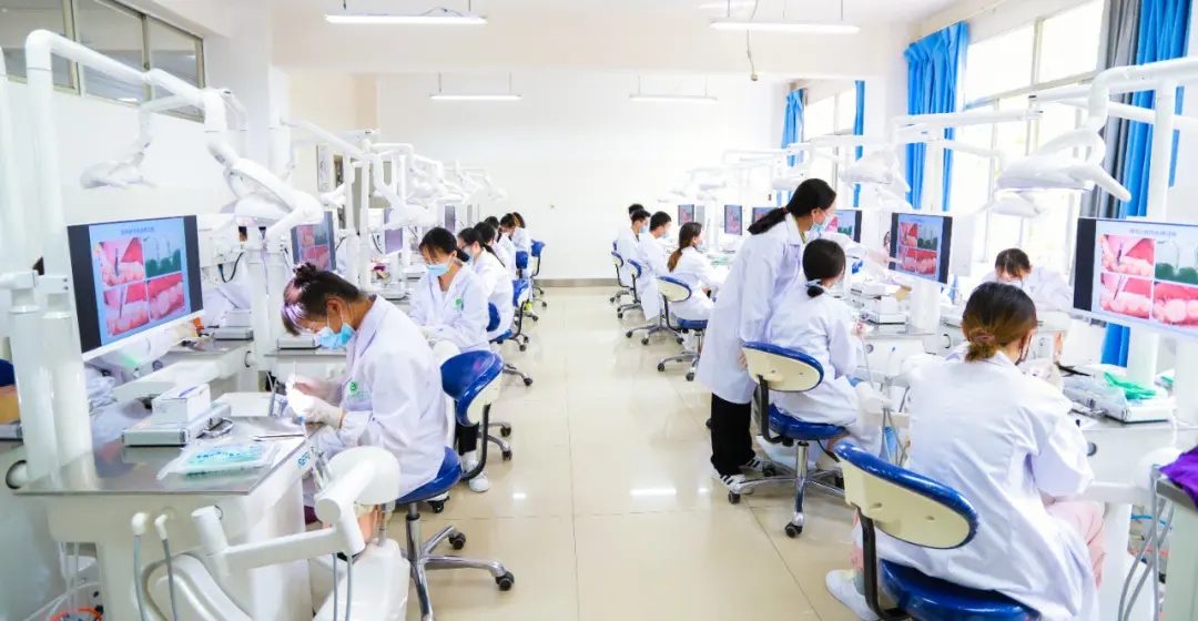 昆明医科大学附属口腔医院价目表,昆明医科大学附属口腔医院第二门诊部