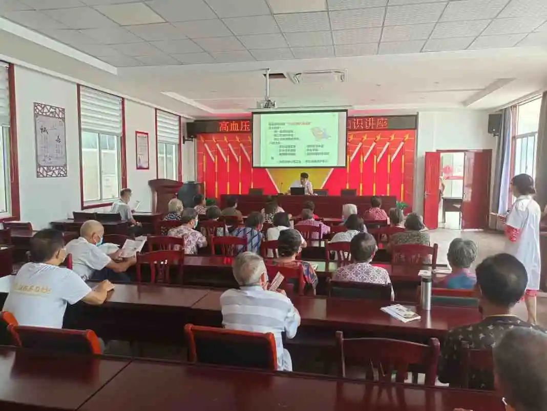 用实际行动守护百姓健康平安,继续努力为村民的健康保驾护航