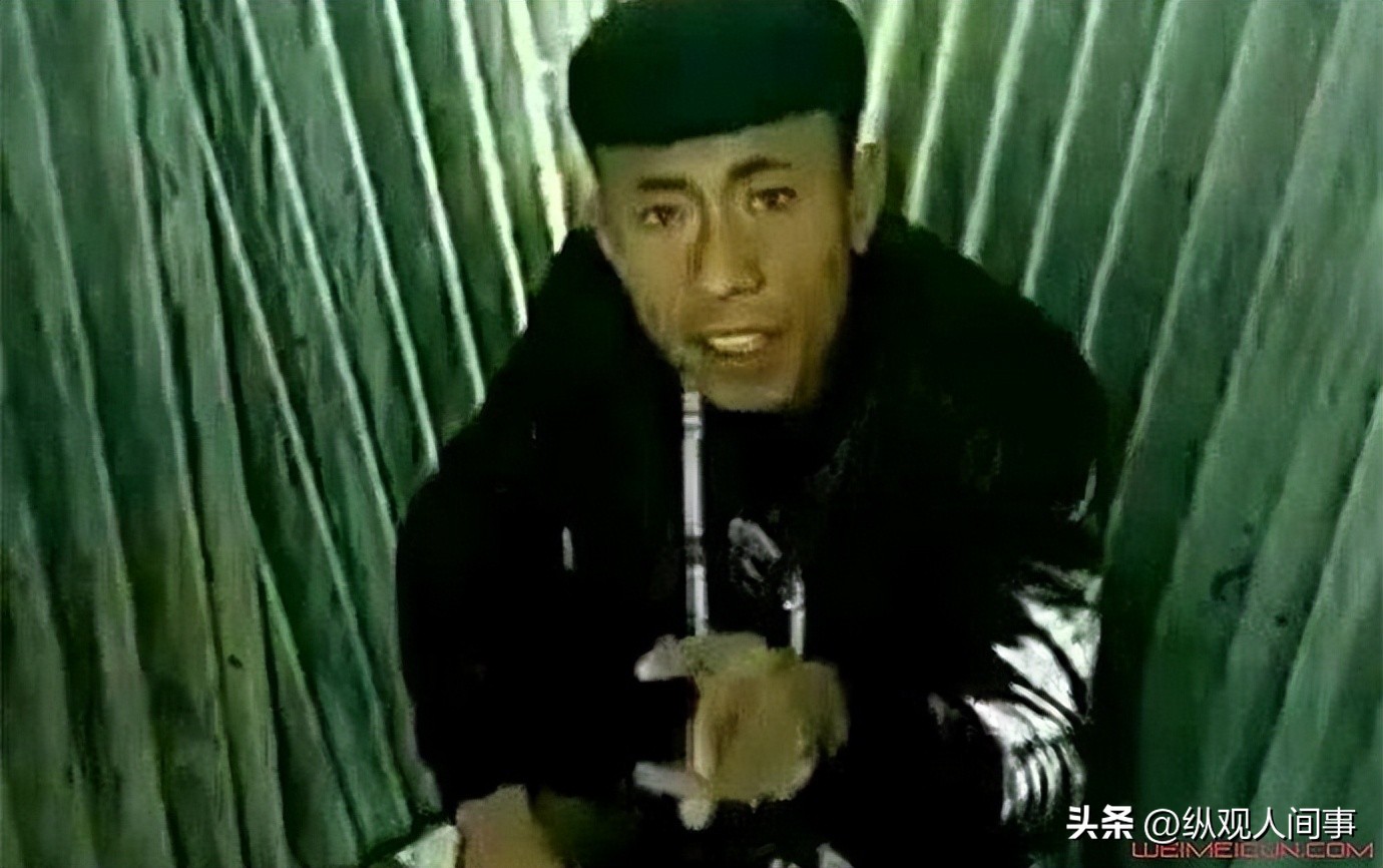 国外无下限直播有多离谱？女网红镜头前睡觉月入千万，钱从何来？