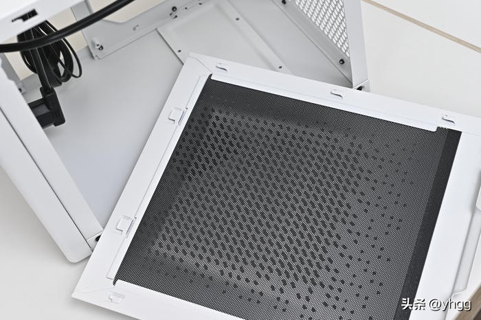 七彩虹主板b760和影驰760,七彩虹b760冰霜对比影驰b760