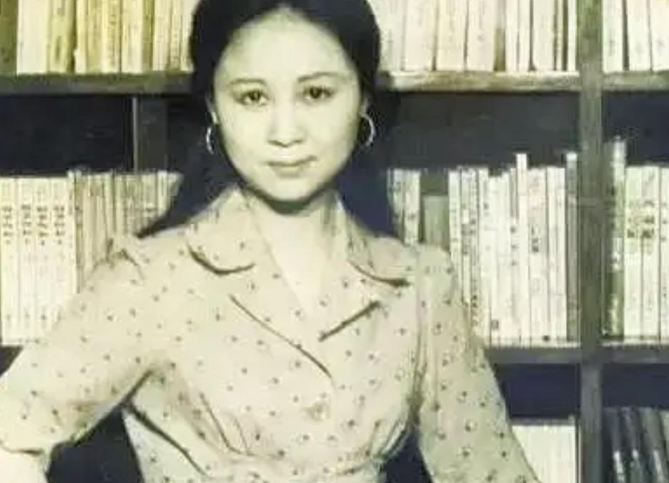 袁行恕的龙凤胎儿子干啥的,袁行恕有几个孩子