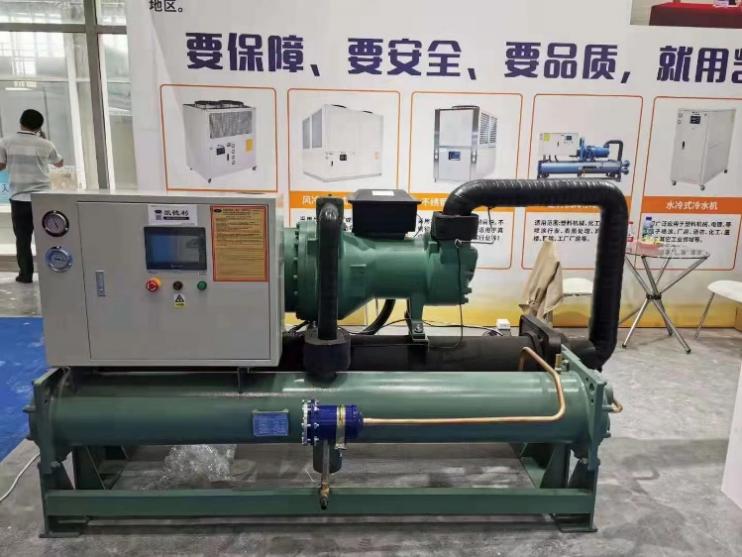 水冷冷水机的正确安装方法,黑龙江水冷式冷水机型号