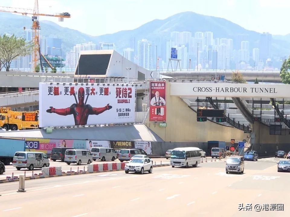 这些人从深圳专程赶来香港，就为看个三级片