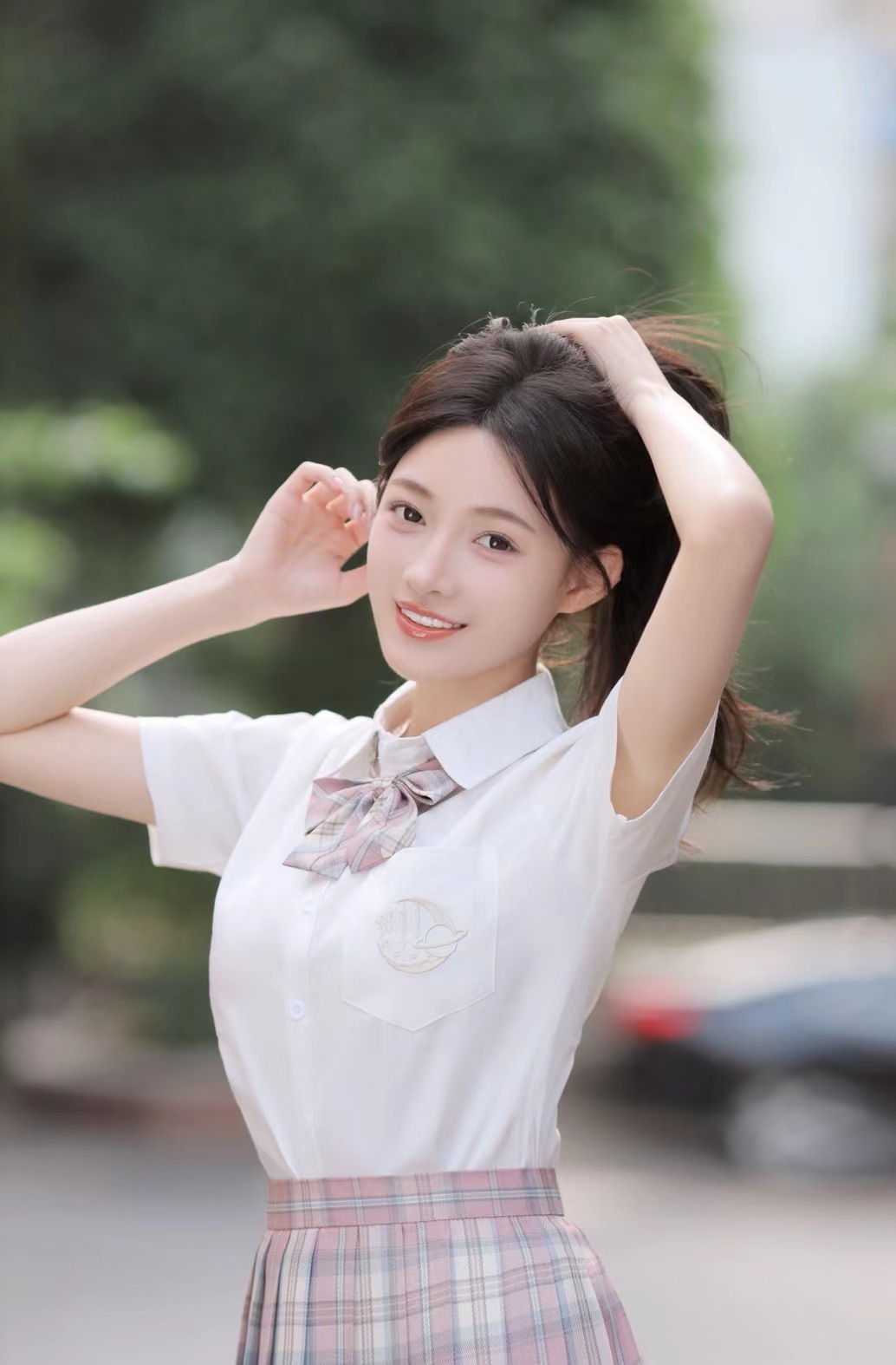 怎么拍照显瘦又有高级感姿势,拍照姿势不重样美出高级感