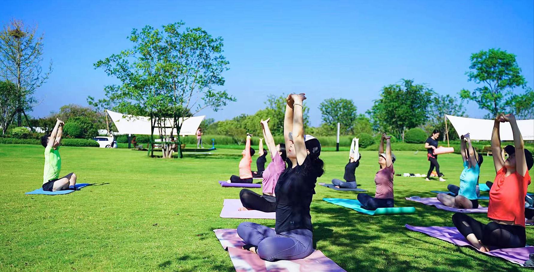 长期坚持跑步能不能减肥,每天坚持跑步真的可以瘦下来