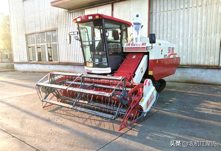 履带式沃得联合收割机,履带式收割机雷沃谷神与沃得
