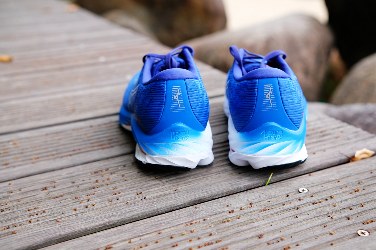 美津浓支撑跑鞋wavehorizon6,美津浓跑鞋waveridergtx怎么样