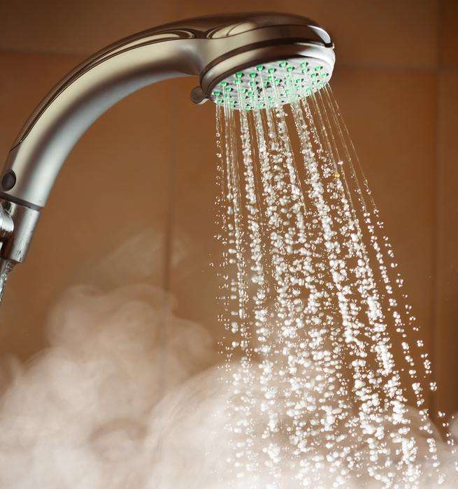 空气能热水器与电热水器哪种省电,电热水器跟空气能热水器哪个省电