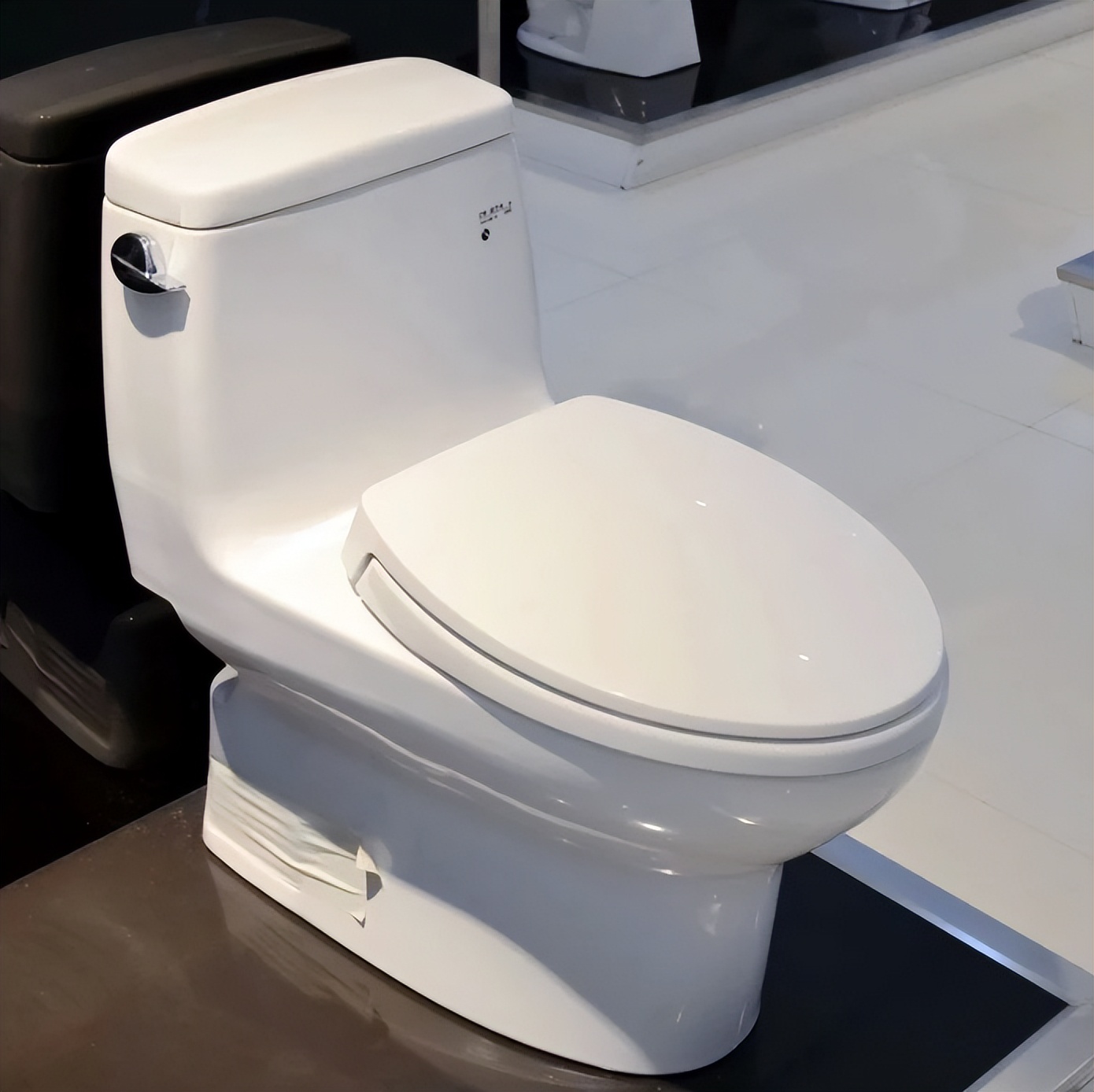 箭牌科勒美标toto哪个牌子好,TOTO和科勒哪个牌子马桶好