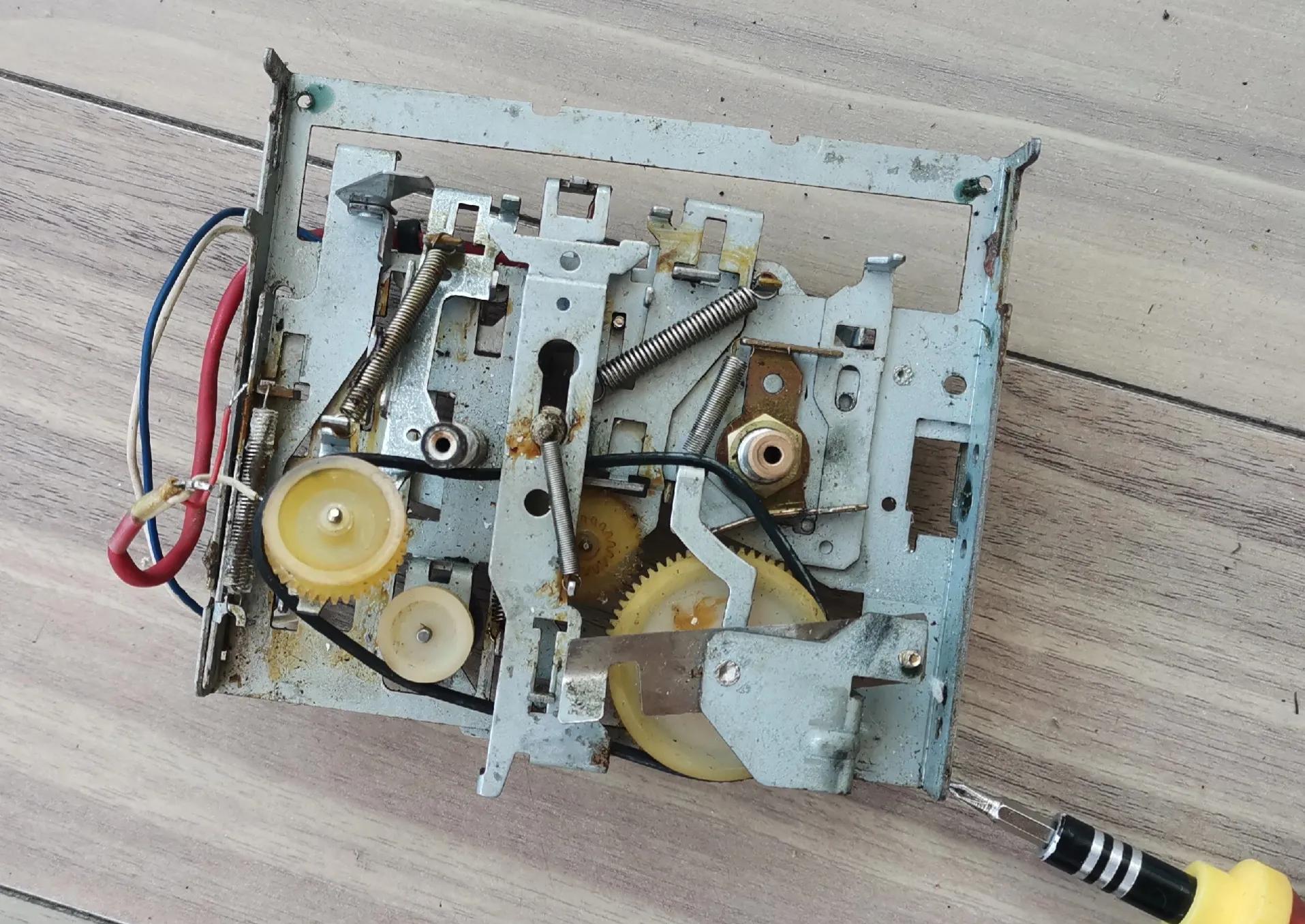 三洋录音机-M2564H简介