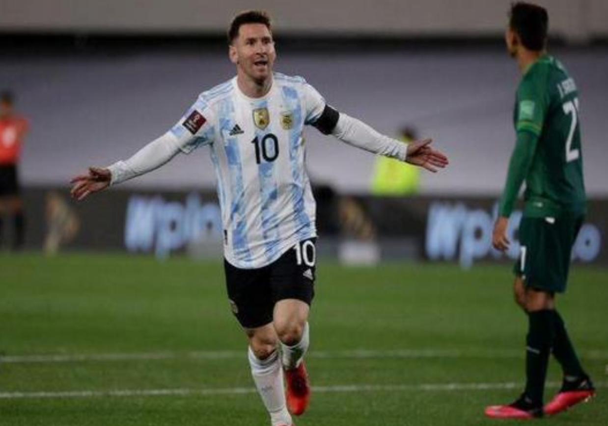 梅西从侏儒症到球王,梅西从小患侏儒症