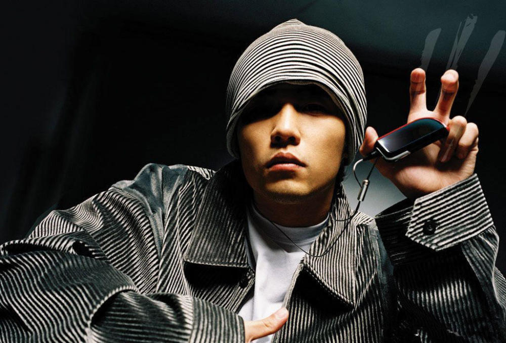 粉丝千万、叱咤歌坛，“天王接班人”华晨宇，能否撑起华语乐坛？