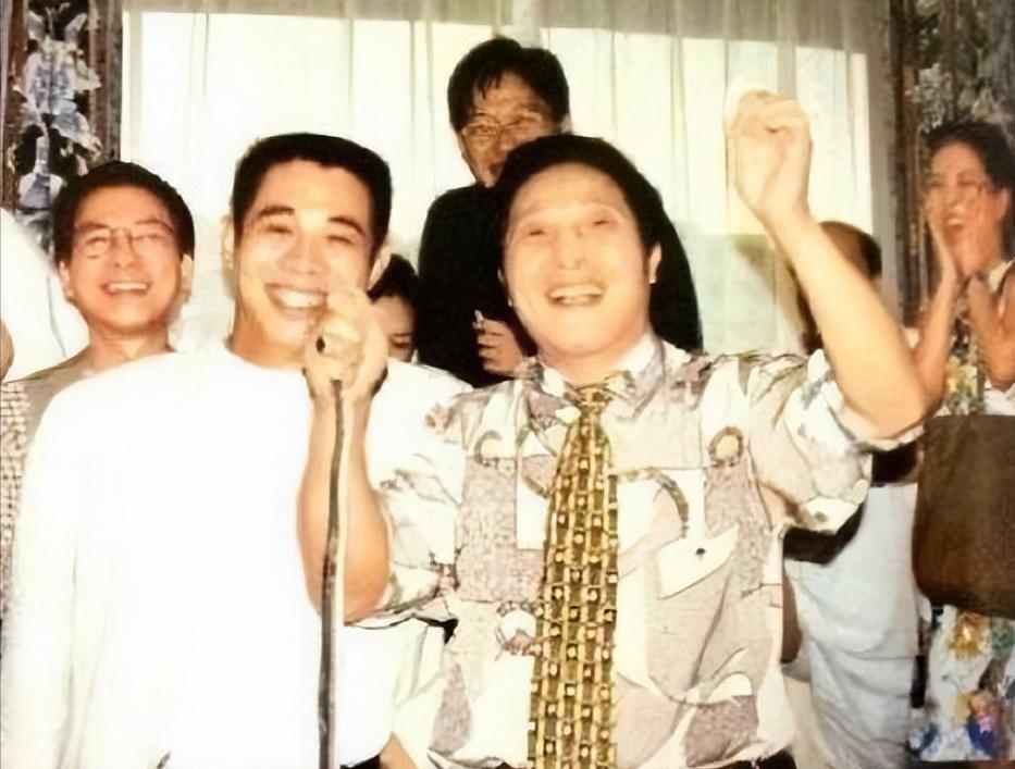 大师王林给女星们“开光”的！一丝不挂用酒画符，场面炸裂！