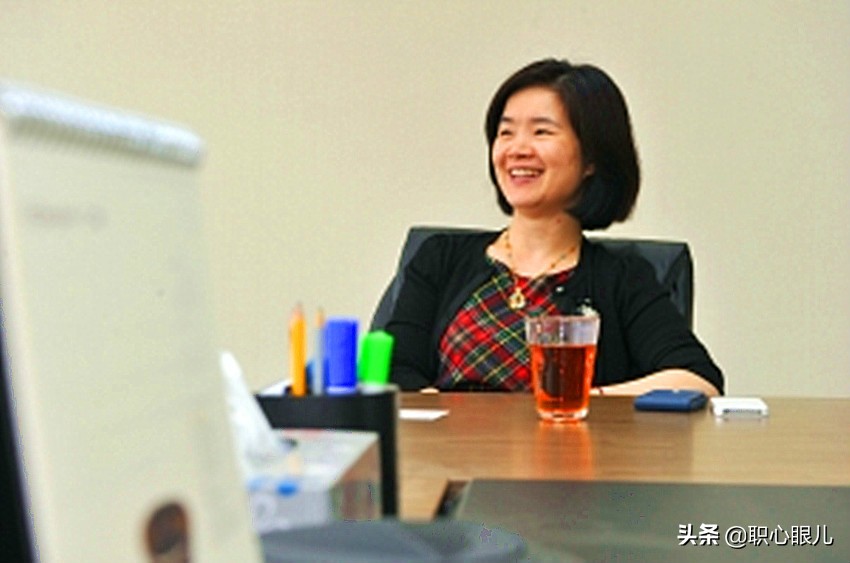 靠卖小零件，从苹果公司赚取百亿利润，护士吴春媛凭啥这么6？