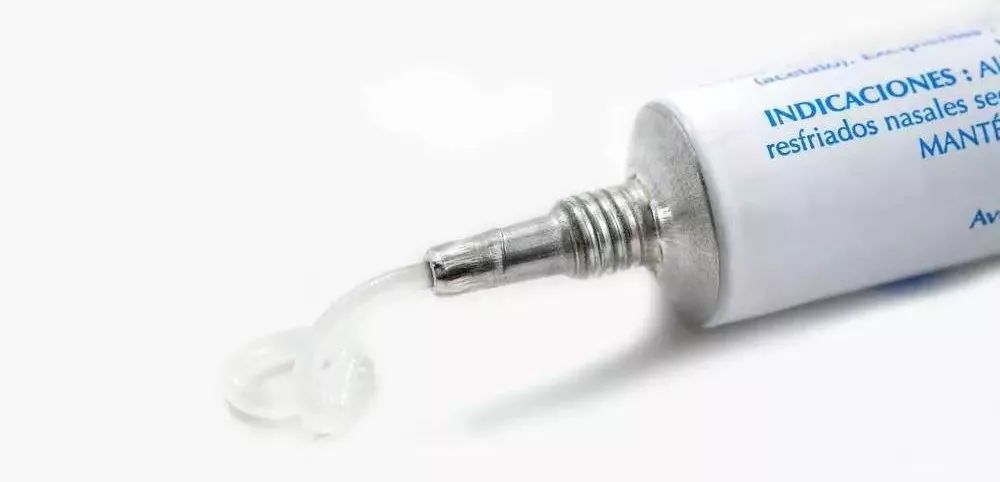 脸遇热发红、皮肤敏感、脸上长痘，原来是玫瑰*疮痤**在作怪！