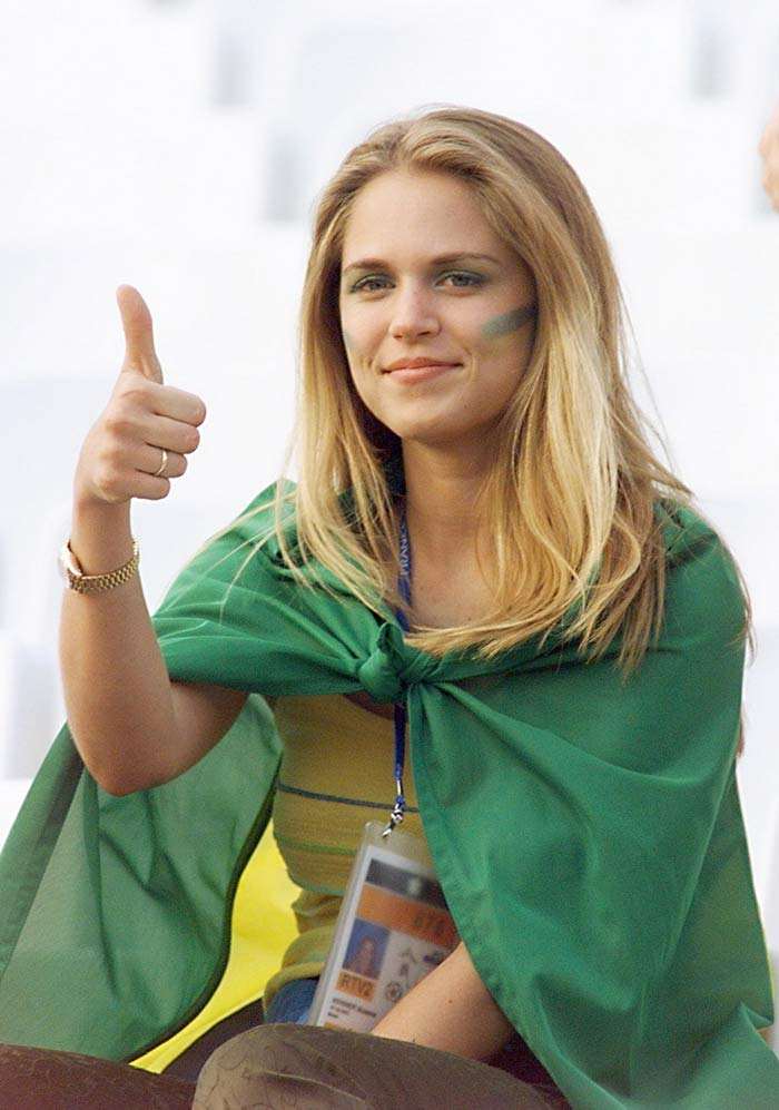 大罗是不是足球历史第一人,大罗在80后心中的地位