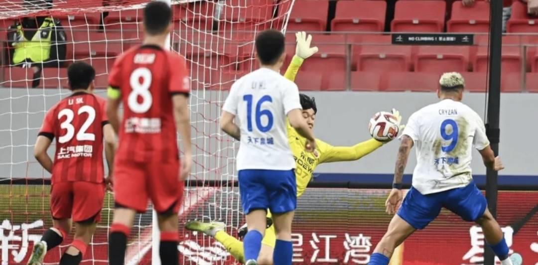 武磊足球场冲突,武磊爆发