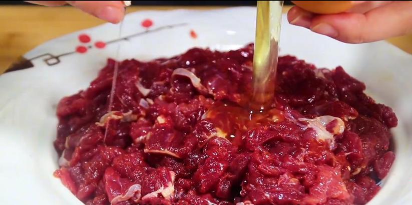 牛肉怎么腌制才嫩？12年经验分享，不干不柴不塞牙，和豆腐一样嫩