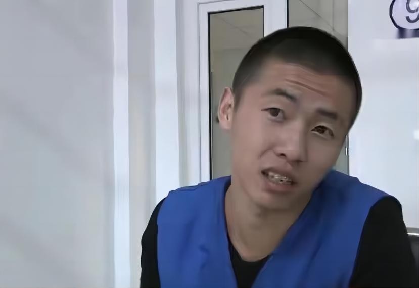 大连男子负债照顾植物人女友,大连男子不离不弃救助植物人女友