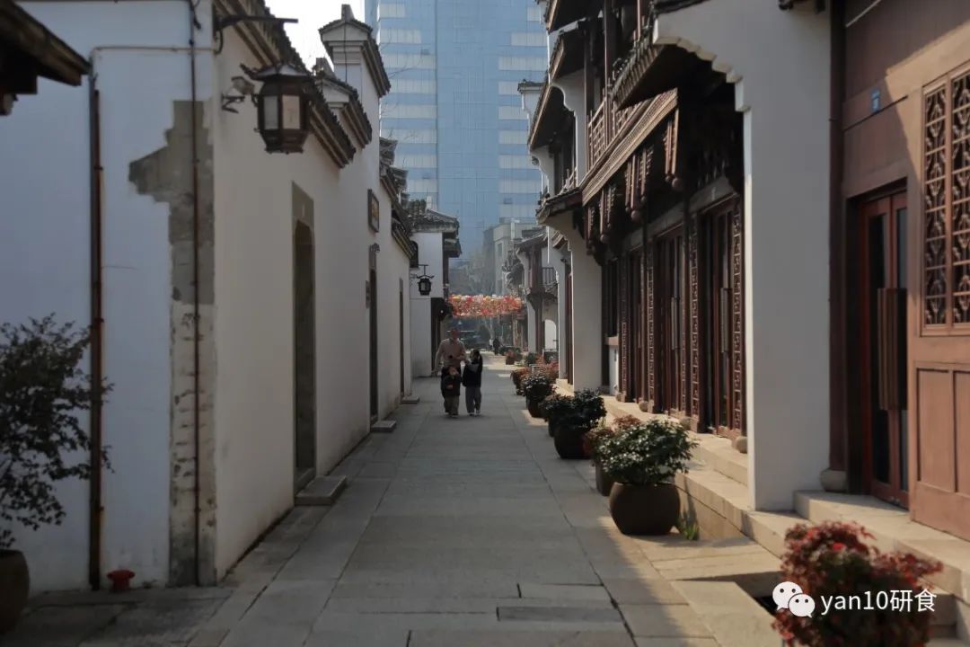 逛海宁皮革城每座都是卖啥的,海宁皮革城如今还值得逛吗