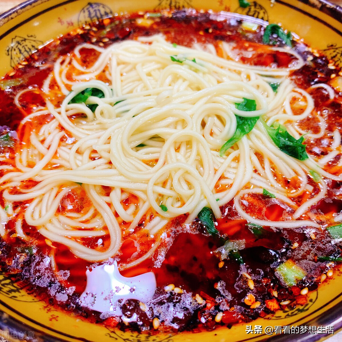 四川和重庆有哪些好玩儿的,重庆好玩还是四川好玩