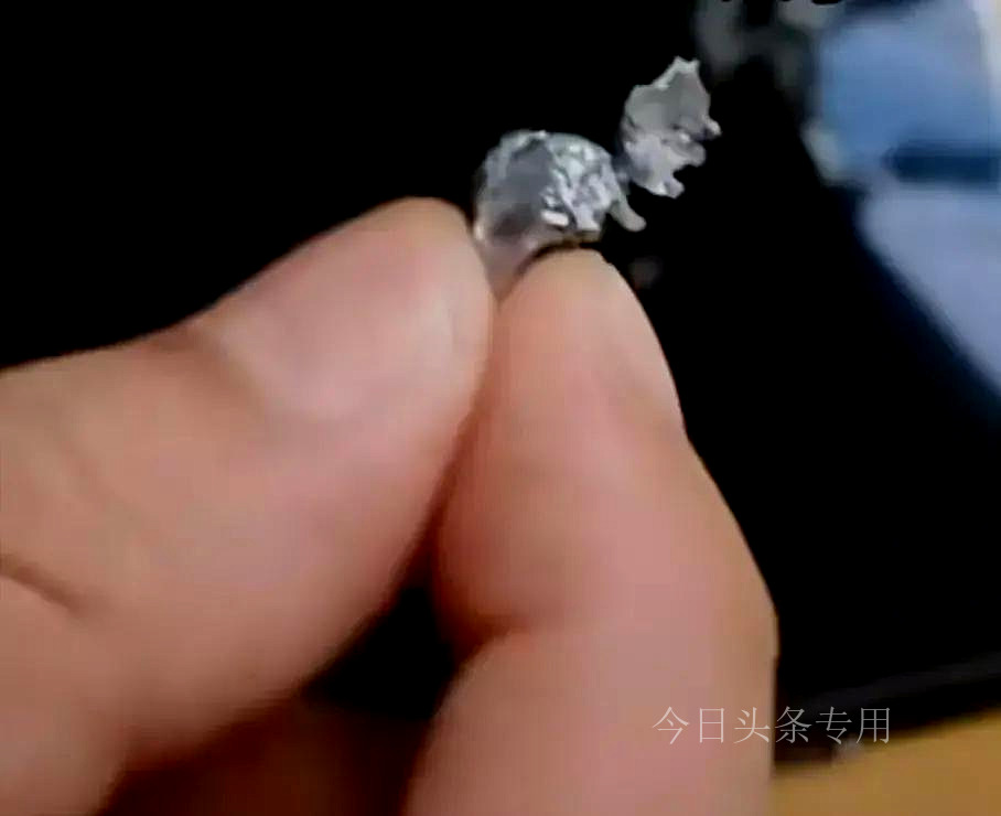 盲目崇拜华为,小米龙晶玻璃对比华为玄武玻璃